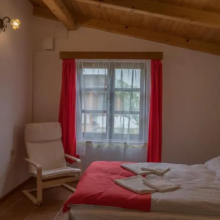 Apartment Hajnalka Badacsonytomaj