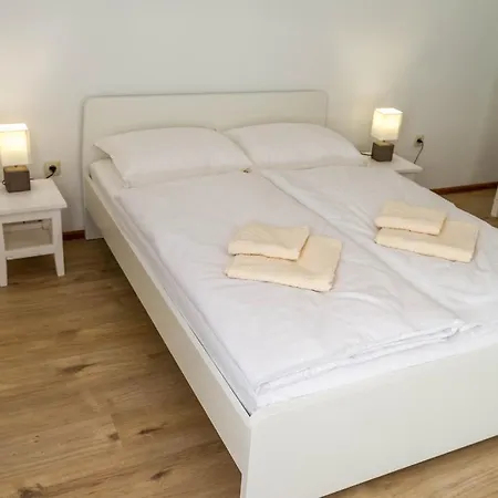 Apartment Hajnalka *