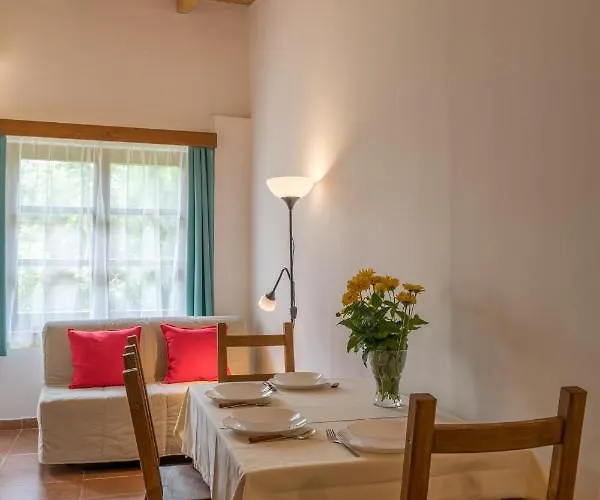 Hajnalka Apartamento *