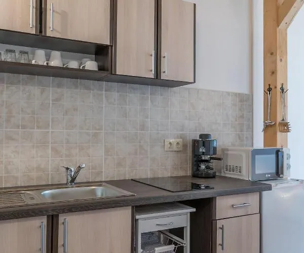 Hajnalka Apartamento *