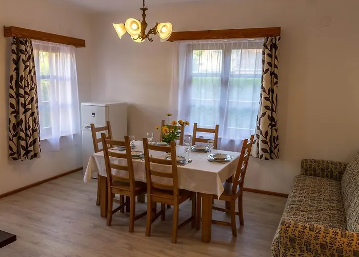 Hajnalka Apartamento Badacsonytomaj